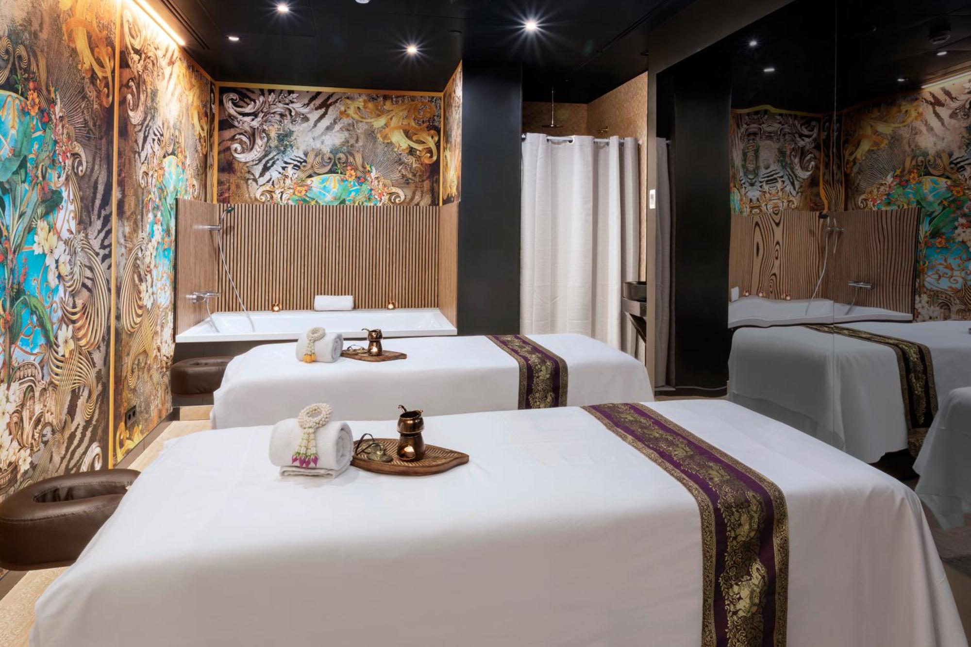 Hotel Melia Castilla 4*