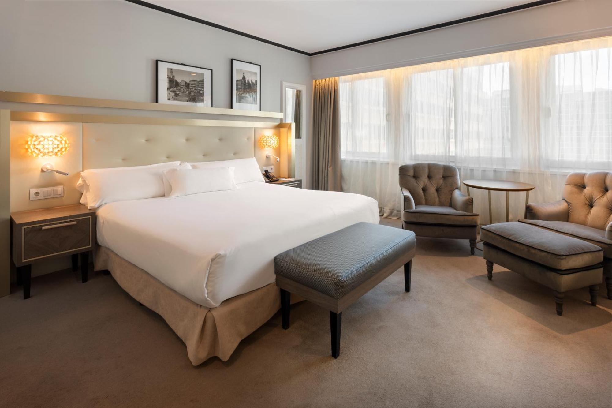 Hotel Meliá Castilla 4*
